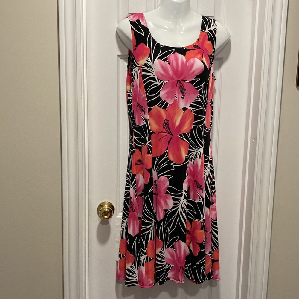 NWOT - Chico’s Easywear Sleeveless Round Neck Summer Dress - Sz 1